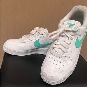 Nike Air Force 1